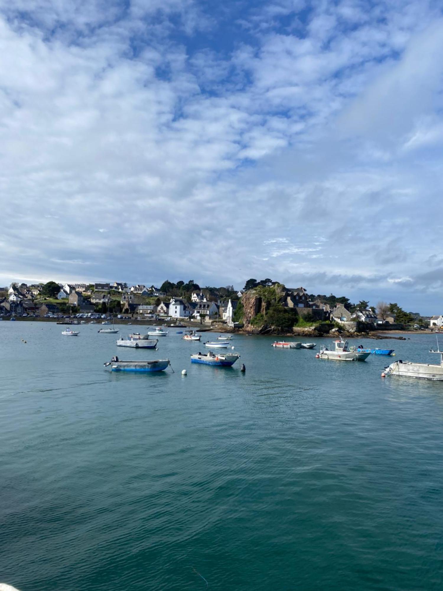 Вилла Petit Coin Du Port Плубазланек Экстерьер фото