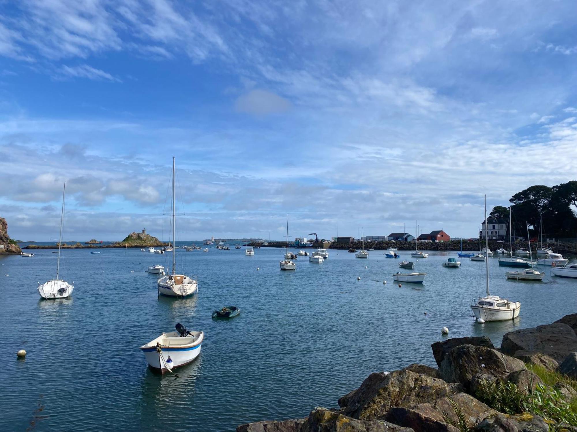 Вилла Petit Coin Du Port Плубазланек Экстерьер фото